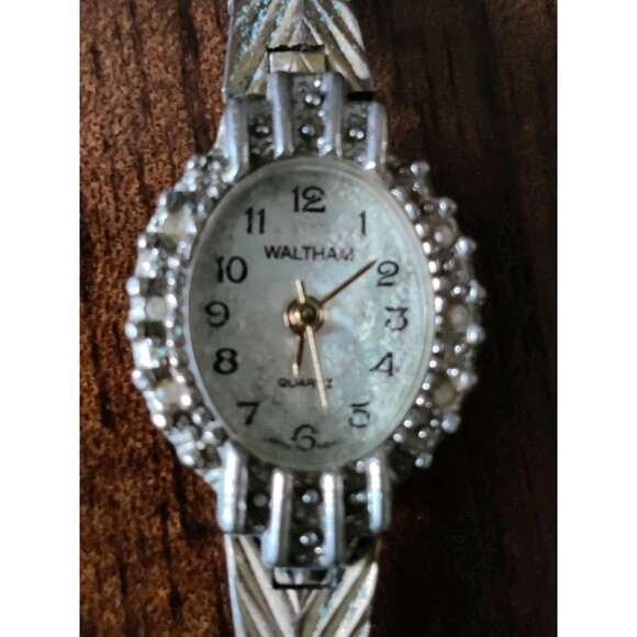 Vtg Lady’s Waltham Watch Oval Cluster Stainless Steel Japan For Parts Or Repair main image 4